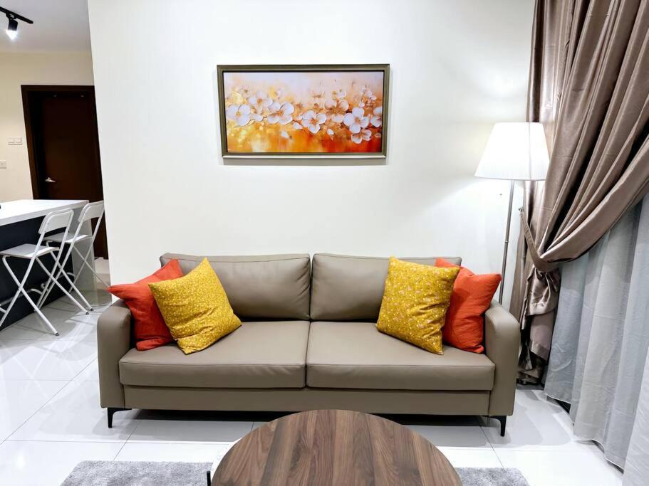 2br 2ba In The Heart Of Kl, Regalia Apartment Kuala Lumpur