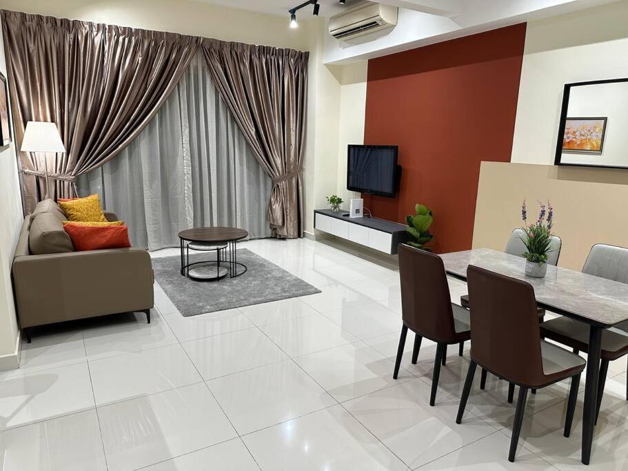 Apartment 2br 2ba In The Heart Of Kl, Regalia Kuala Lumpur